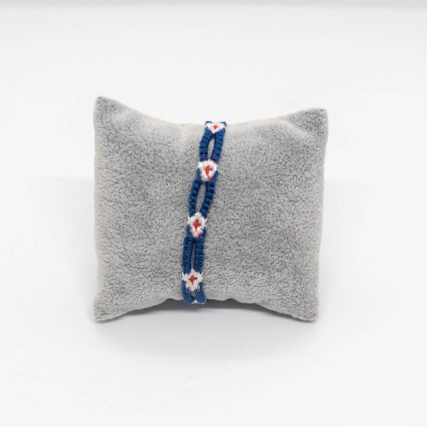 bracelet brésilien fleur bleu blanc rouge